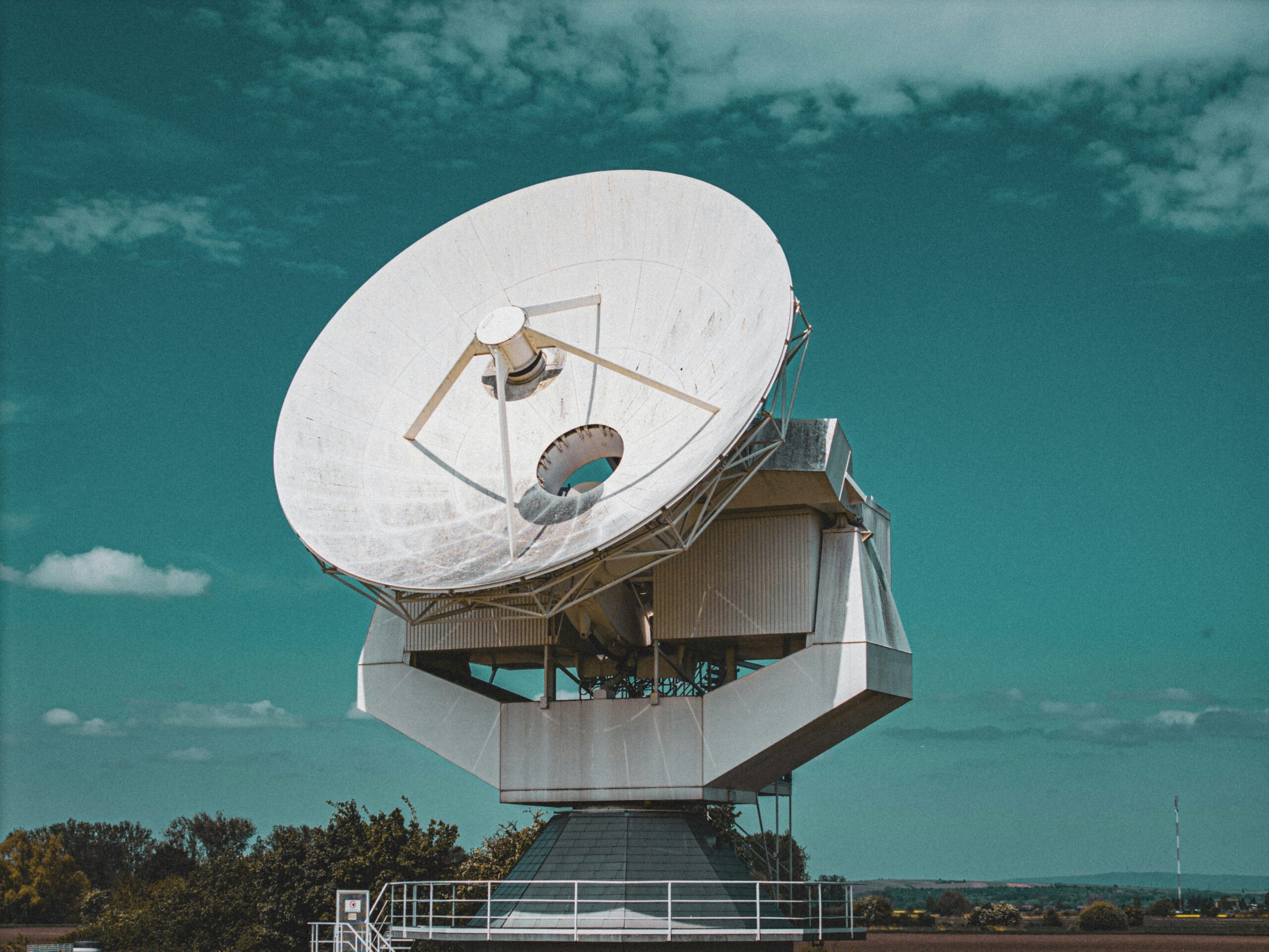 Raising Filtronic's Profile Across Space & Defence 5 Ground Station